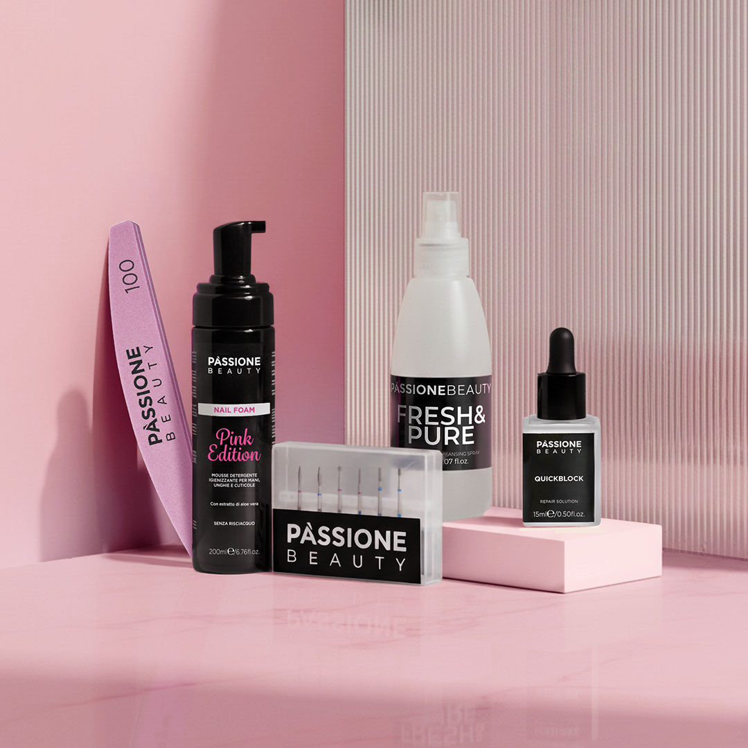 hp-slider___lp-header-mob-1080x1080-manicure-uk