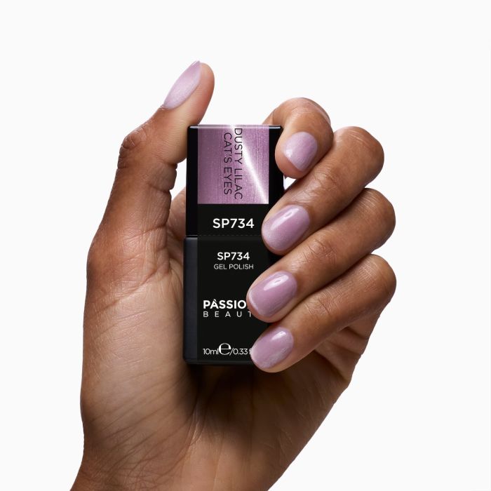 Vernis semi-permanent SP734 Dusty Lilac Cat Eye - Vernis semi-permanent lilas foncé effet cat's eyes - détail 2