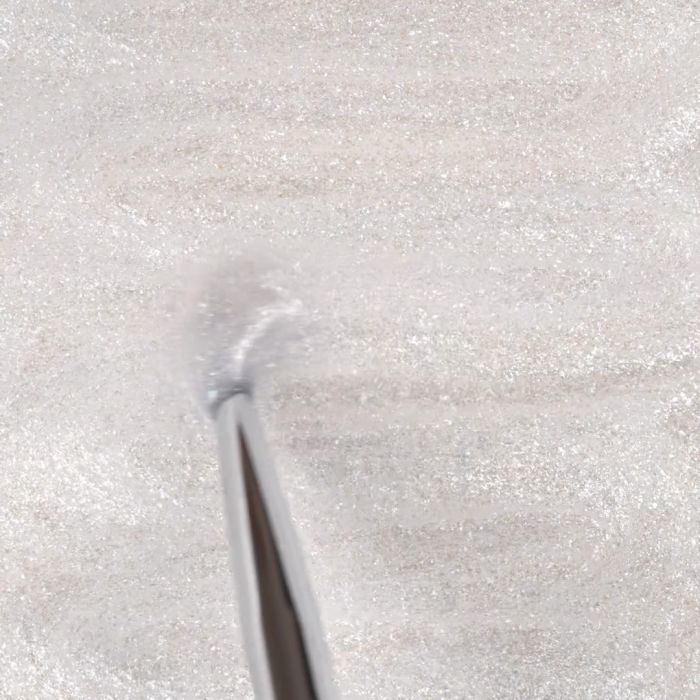 Application of Gel Polish GPG17 White Glitter