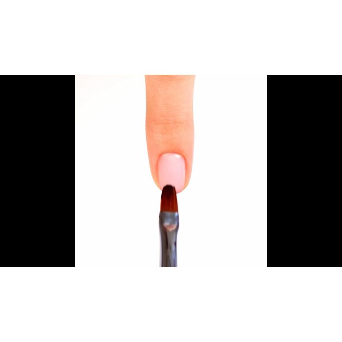 Application de Gel Couleur F16 Poison Black