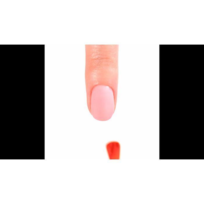 Application de Vernis semi-permanent SP692 Sunset Orange