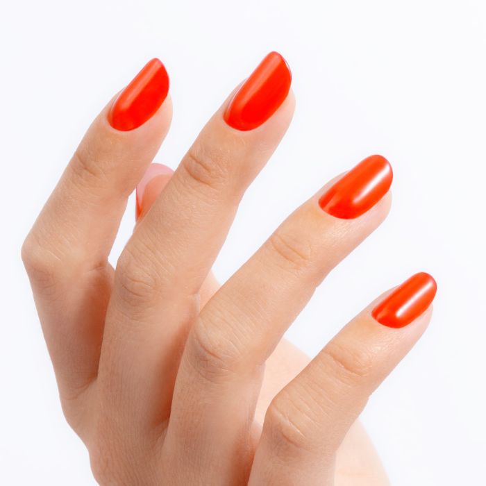 Vernis semi-permanent SP693 Mariachi Red détail