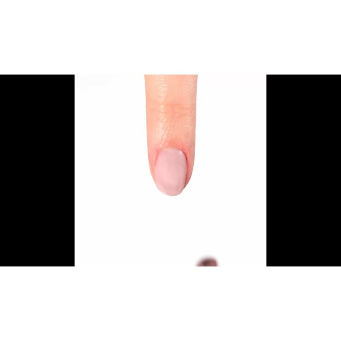 Aplicación de Esmalte semipermanente SP600 Pinky Blush