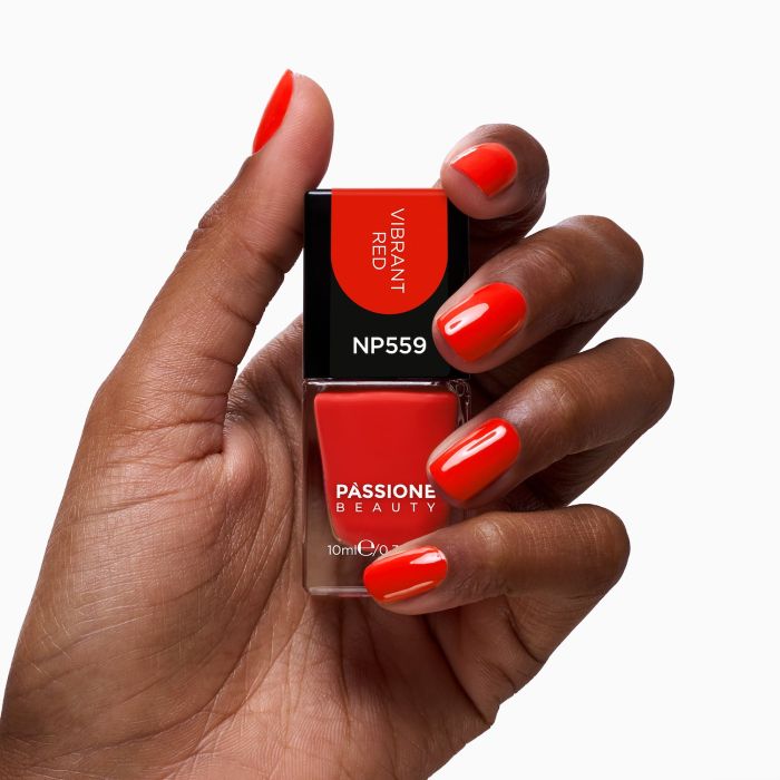 Nagellack NP559 Vibrant Red Detail
