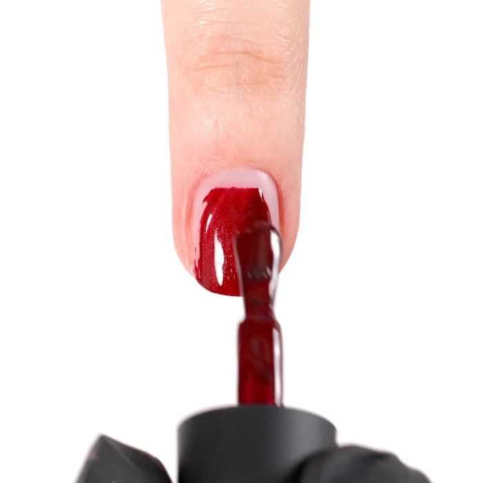 Aplicación de Esmalte Semipermanente SPF09 Cherry