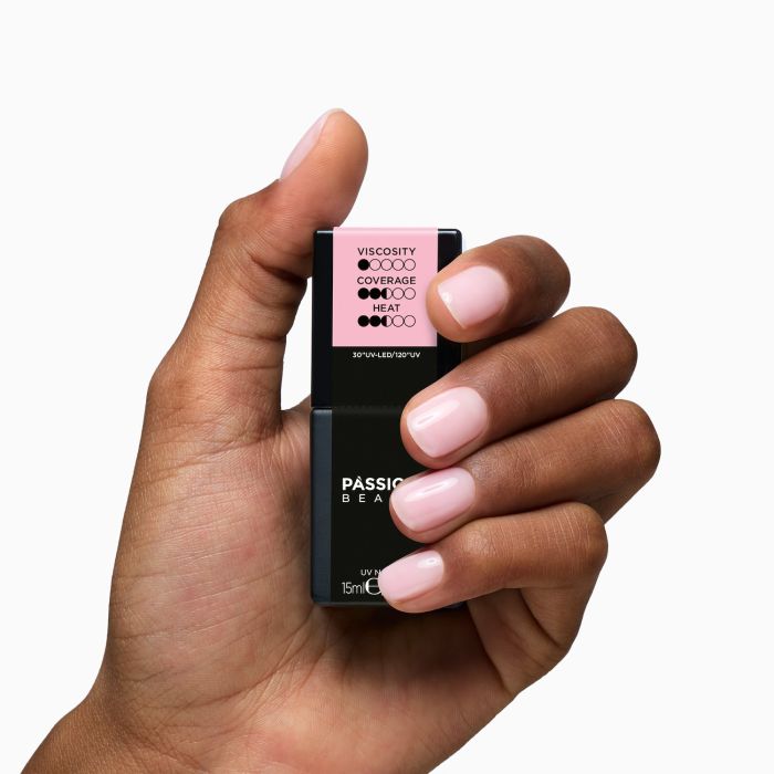 GELNIUS® Babyblush 15 ml - Gel constructeur 2 en 1 à faible viscosité rose laiteux - détail 2