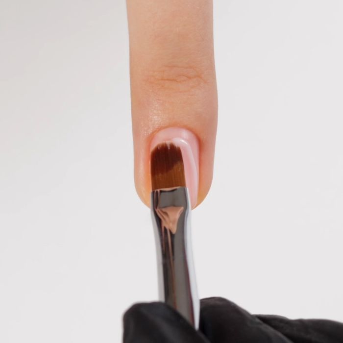 Anwendung von Farbgel C158 Milky Rose