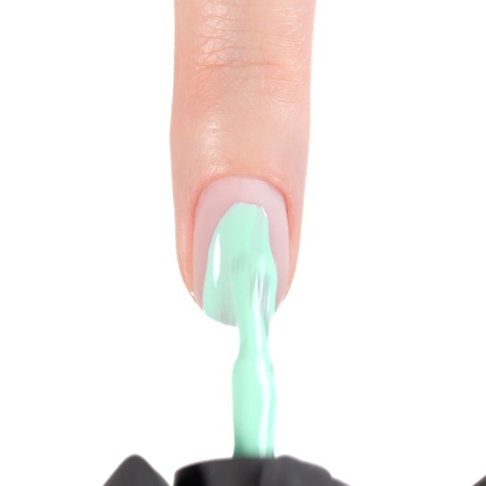 Aplicación de Esmalte Semipermanente EPC50 Capri