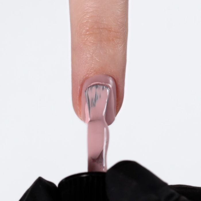 Anwendung von UV Nagellack NL180 Ballerina