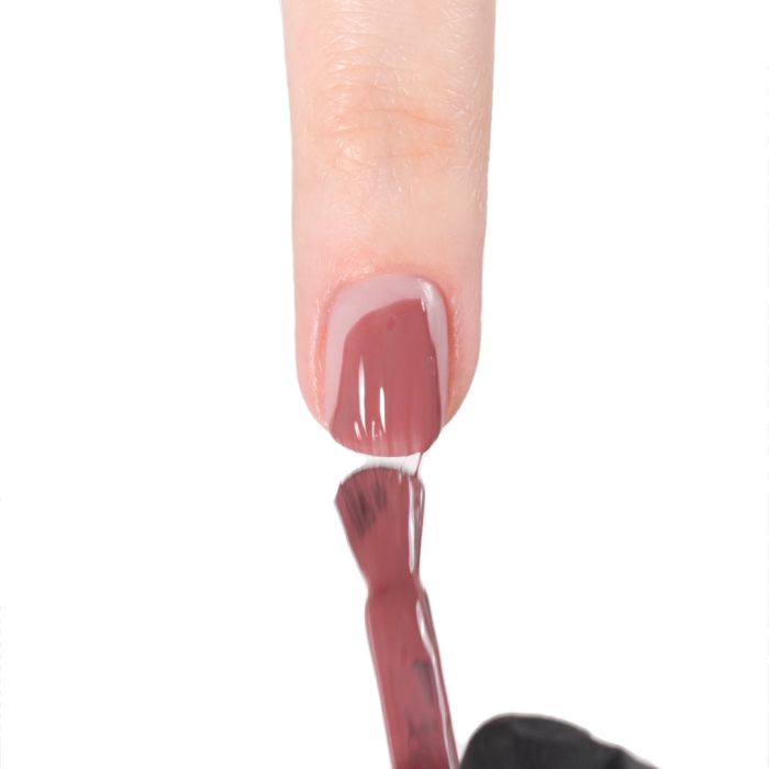 Anwendung von UV Nagellack  SP655 Mauve Mocha