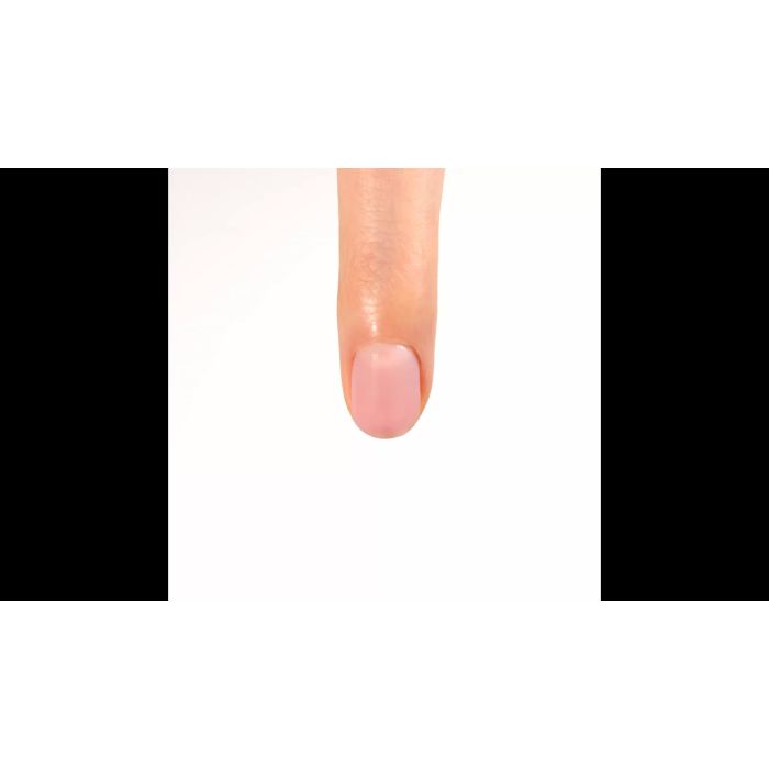 Application of Gel Nail Polish GP28 Orange Party 