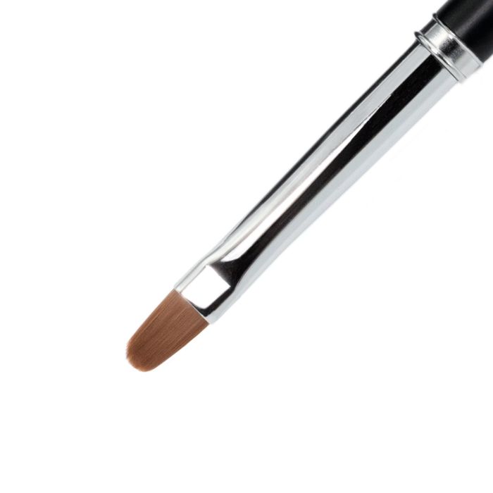 Trendy Oval Brush detail