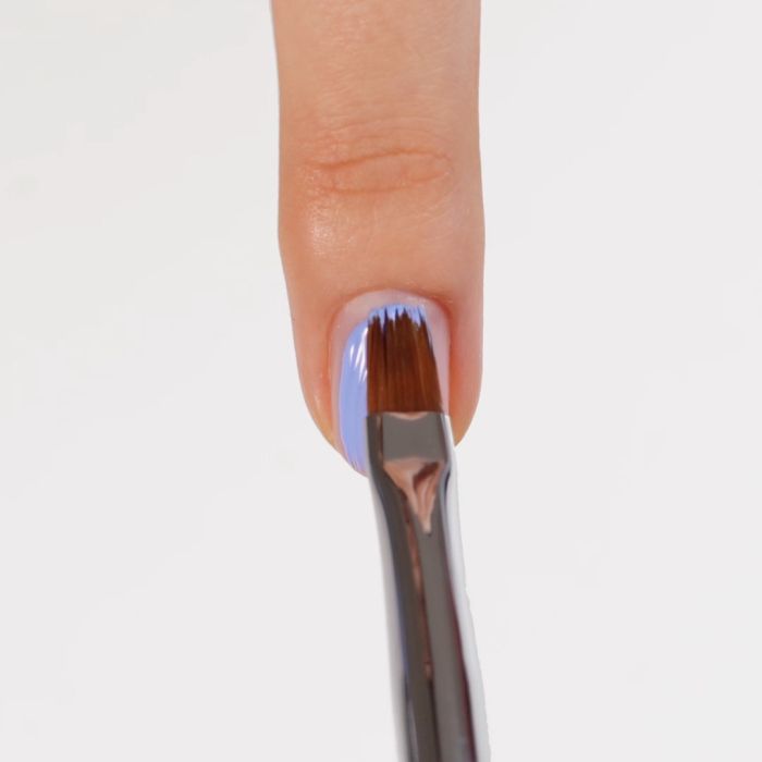 Application de Gel Couleur C48 Ischia