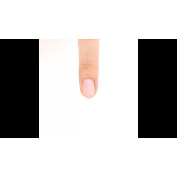 Application de Gel couleur C94 Dama