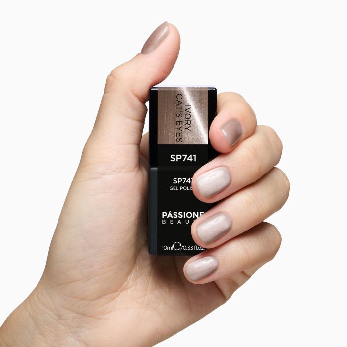 Esmalte semipermanente SP741 Invory Cat’s Eyes detalle