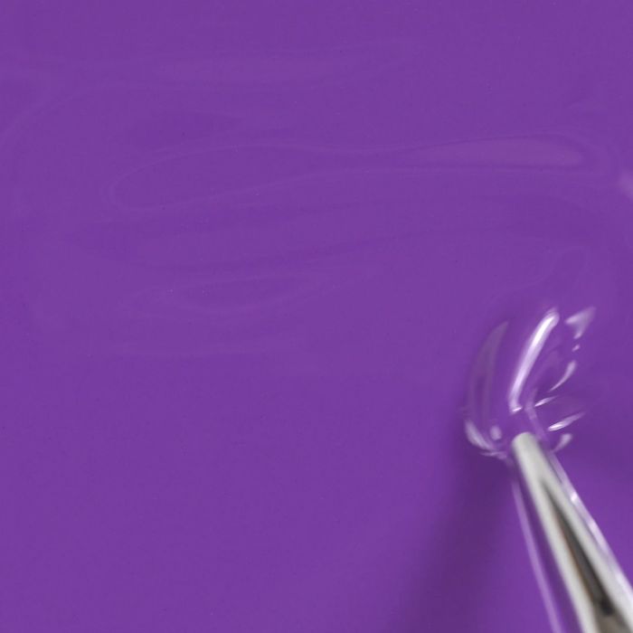 Application de Vernis semi-permanent SP143 Pop Purple