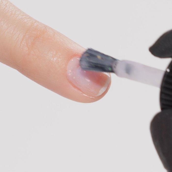 Applicazione di HD Base Shiny Lilac 15 ml