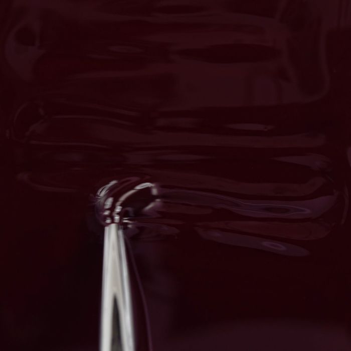 Application de Vernis semi-permanent SP752 Rouge Noir