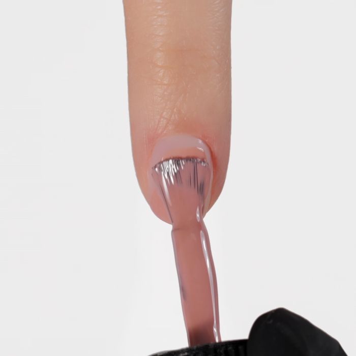 Application de Vernis semi-permanent VS44 Queen