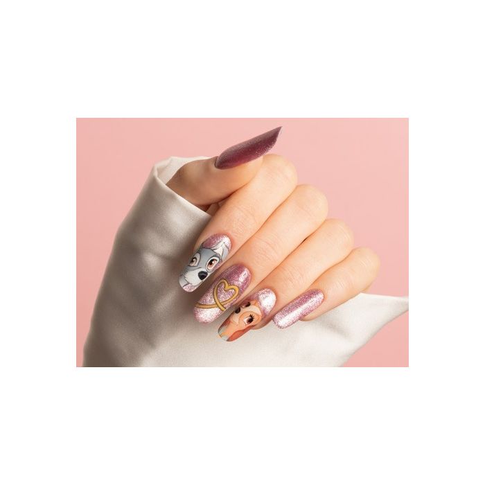 Nail art in micropittura