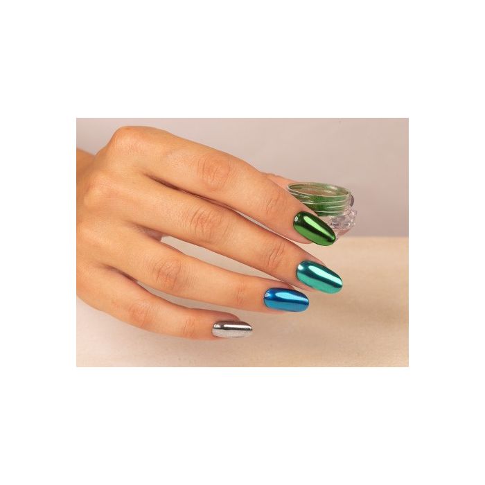 Cromo Look! | Nail art effetto specchio