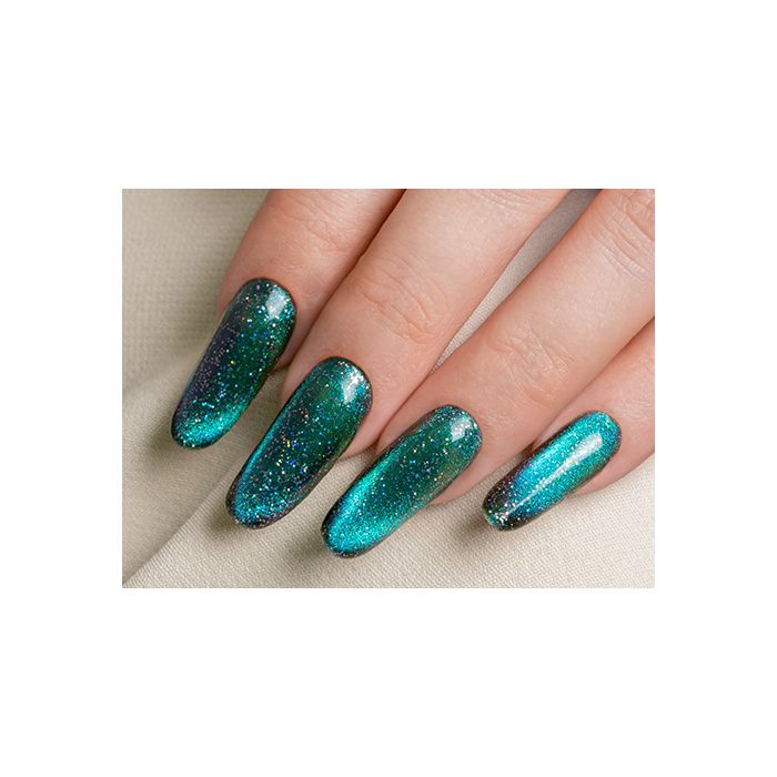Uñas ojo de gato