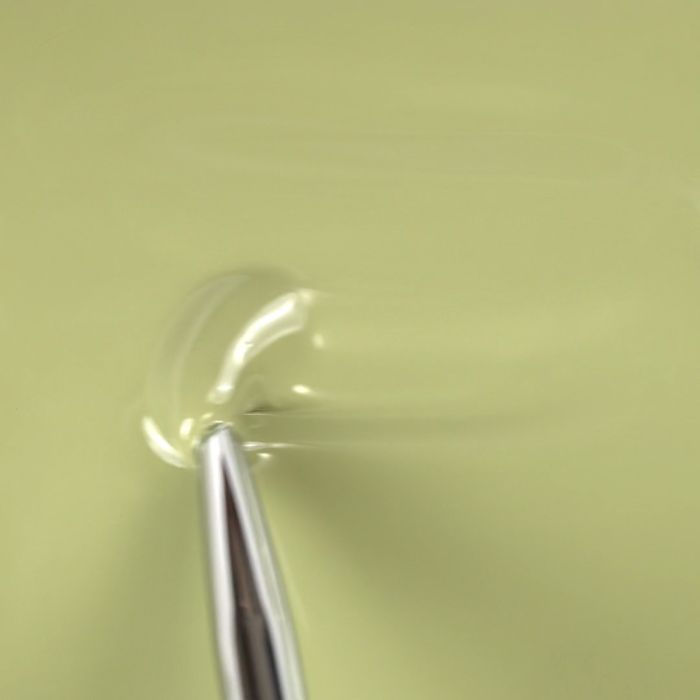 Aplicación de Esmalte Semipermanente SPC99 Mimetic