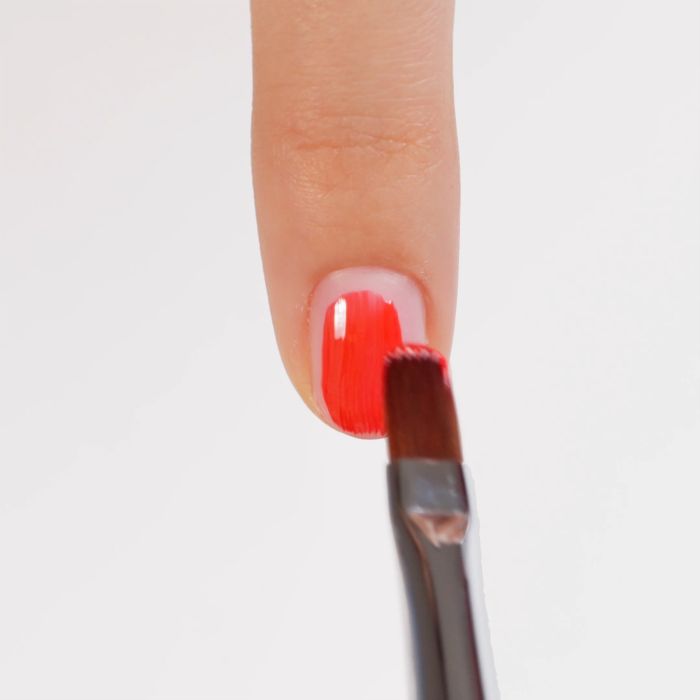 Application of Gel colour F62 Desire