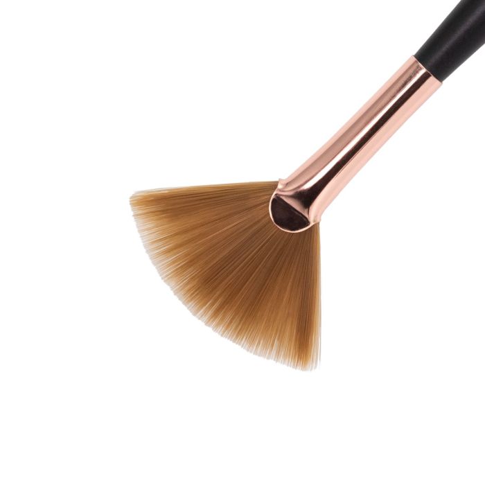 Pinceau Glam Fan Brush détail