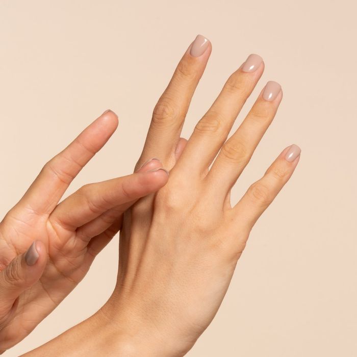 Esmalte semipermanente SP596 Soft Almond detalle