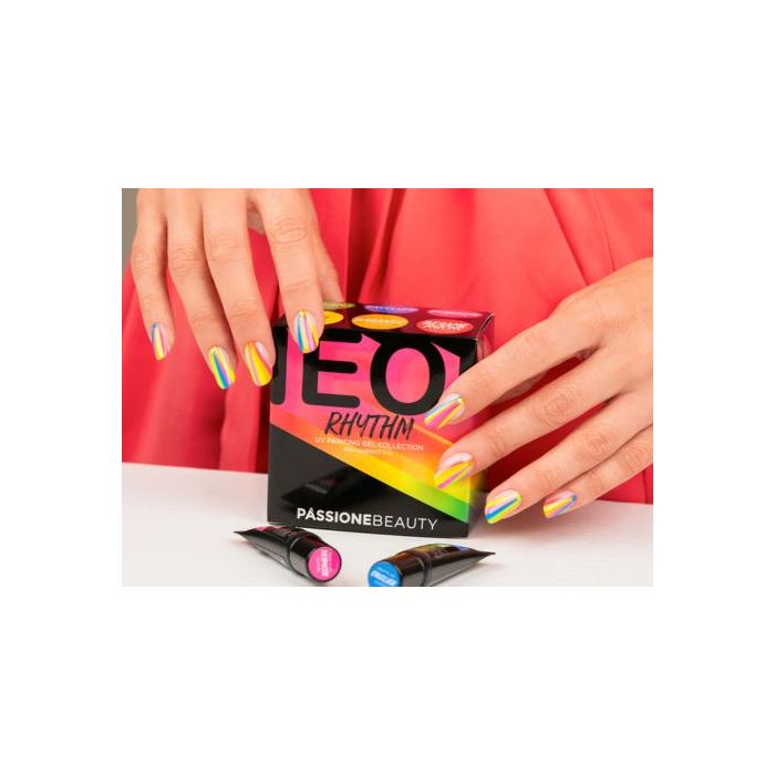 Fluo Rainbow Nail Art