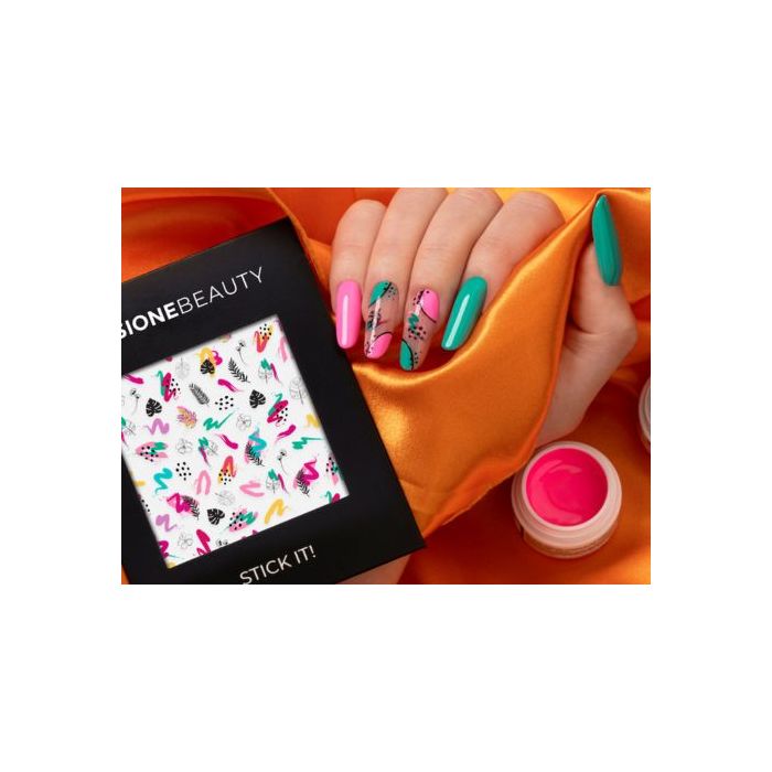 Graffiti Style Manicure