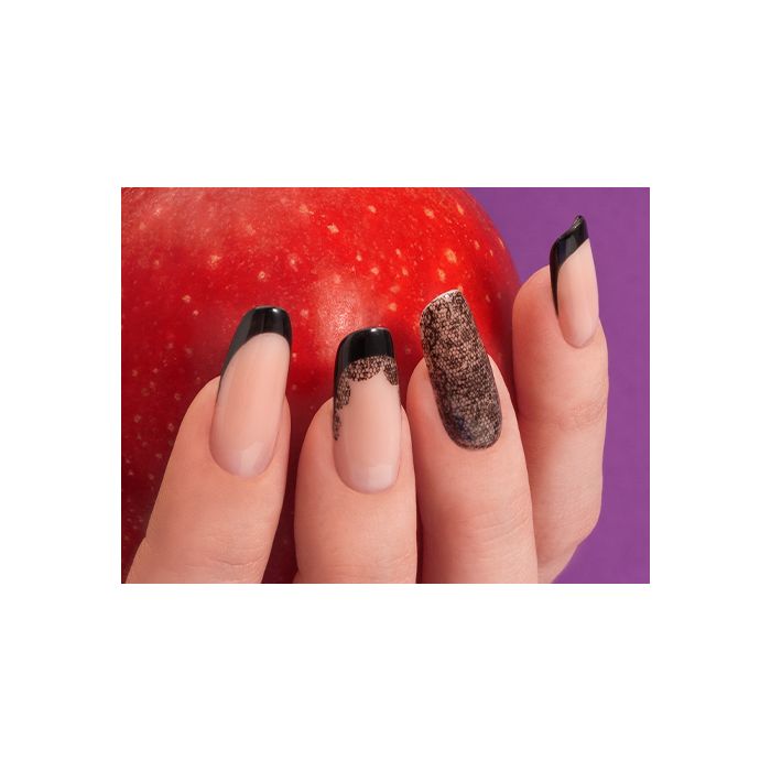 Lace effect manicure