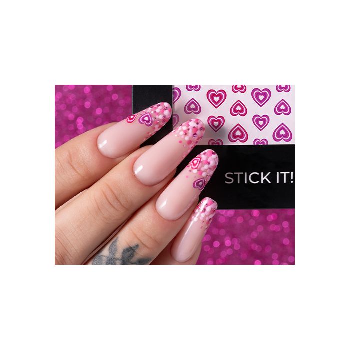 Lovely French Nails | Maniküre mit Herzen