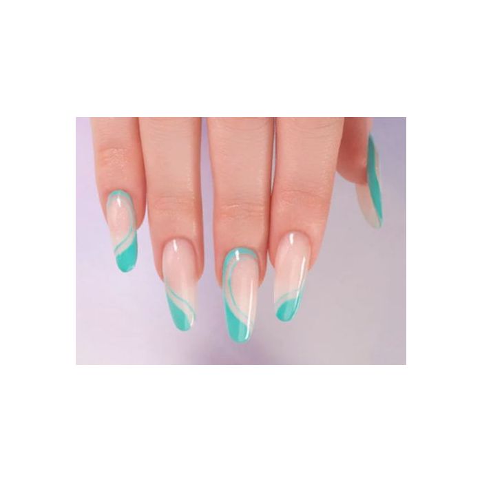 Swirl NailsTiffany