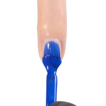 Application of Gel Nail Polish SP573 Blue Wave
