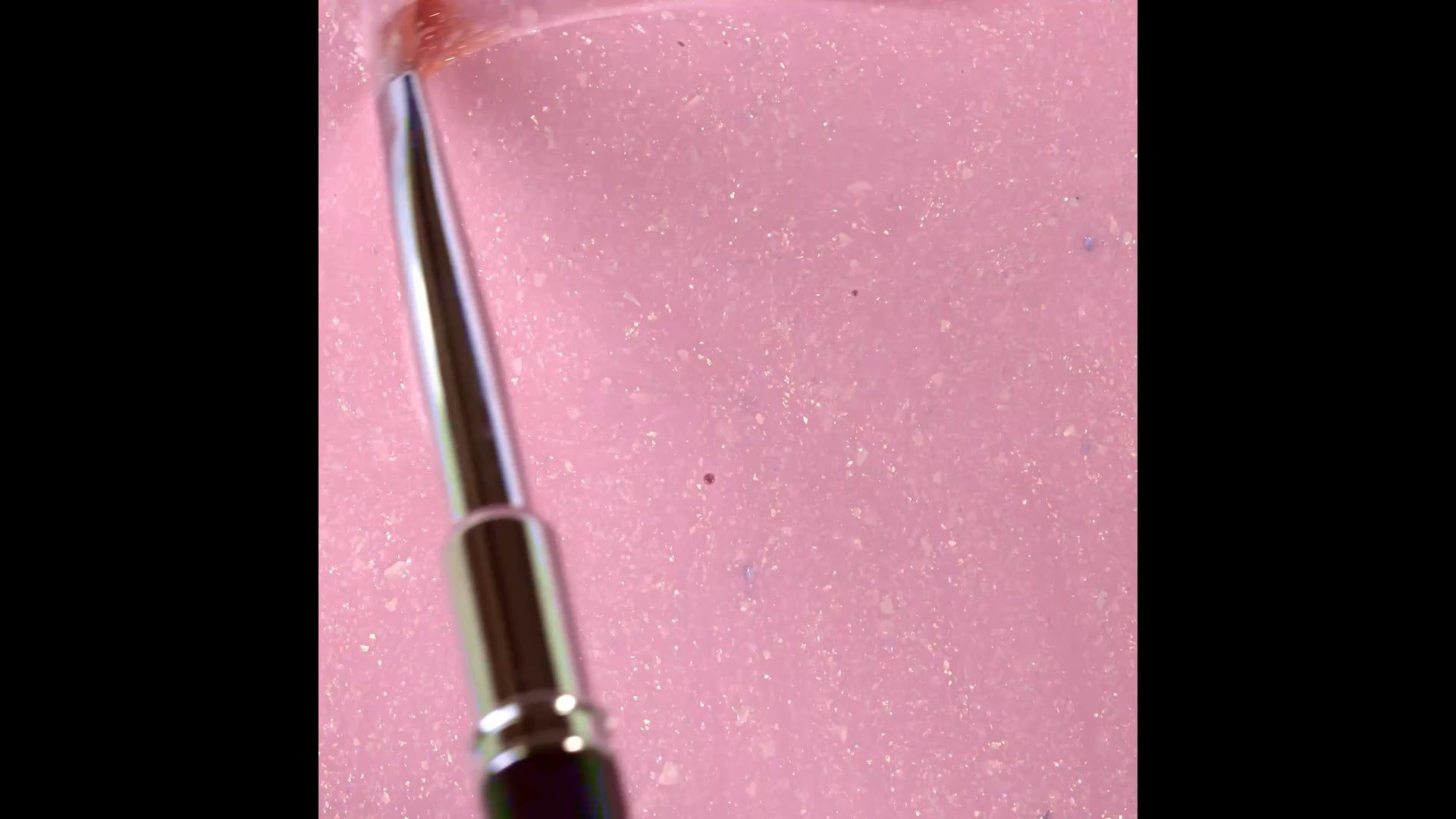 Application de Marble Pink Flakes 15 ml