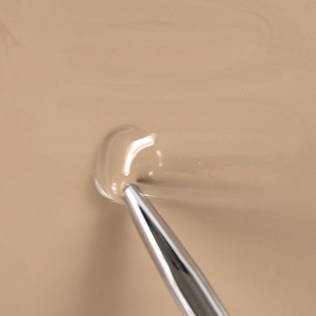 Application de Vernis semi-permanent SP589 Classic Taupe