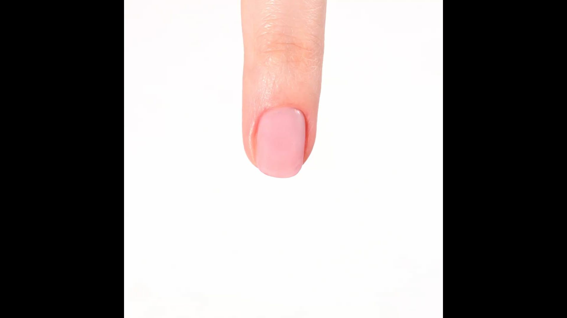 Aplicación de Esmalte semipermanente SP635 Vivid Magenta
