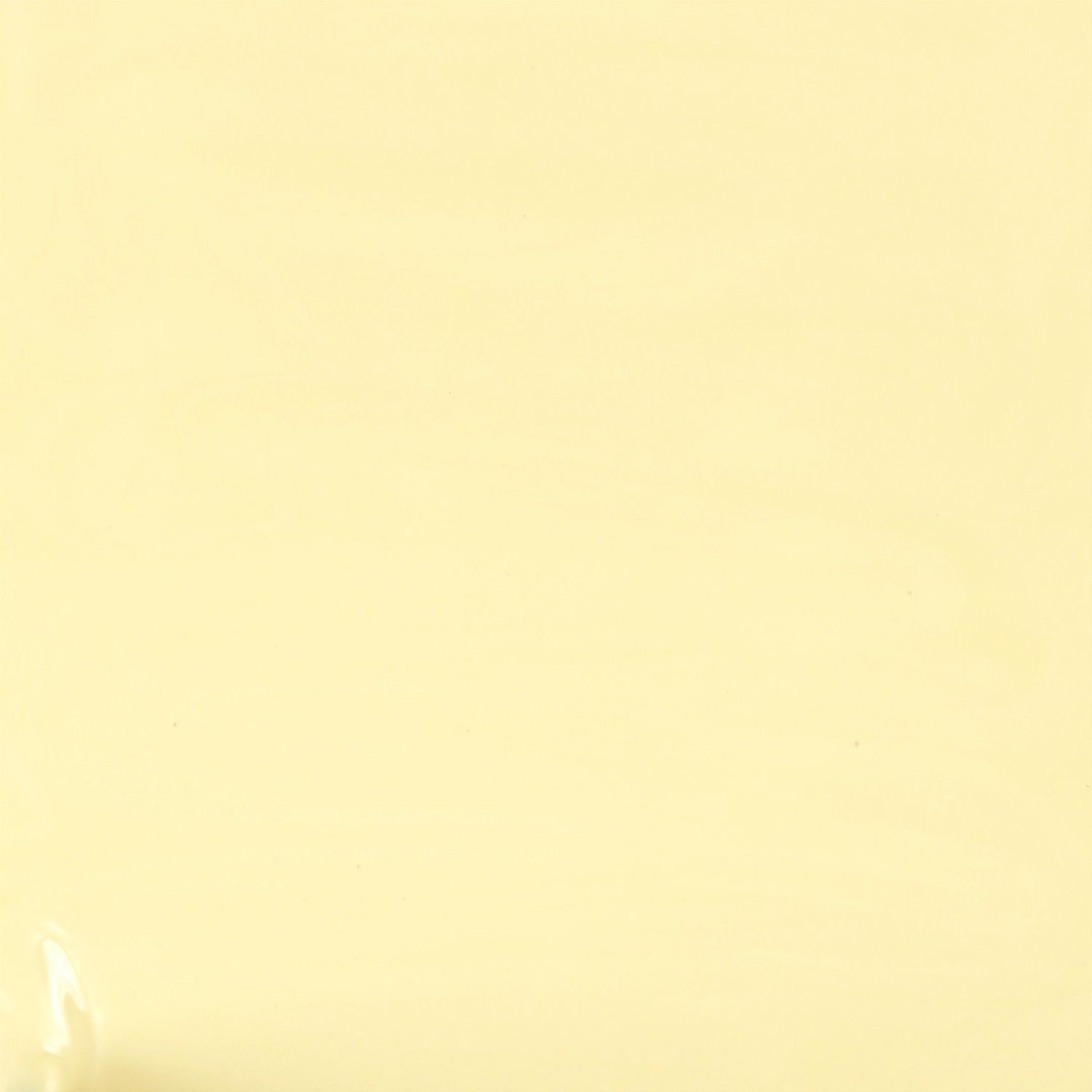 Aplicación de Esmalte semipermanente SP796 Butter Yellow