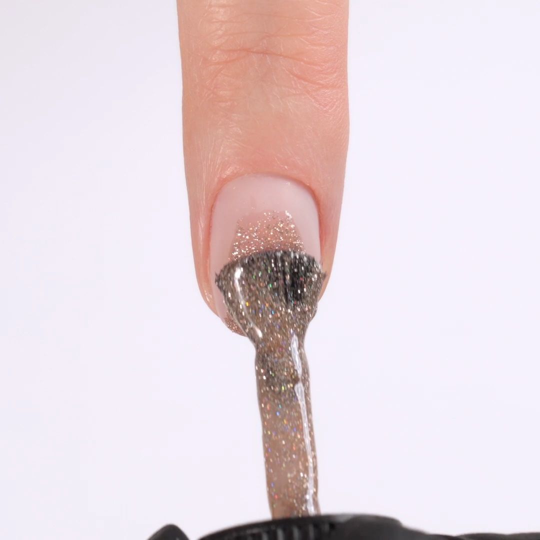 Application de Vernis semi-permanent VS322 Sweet & Spicy