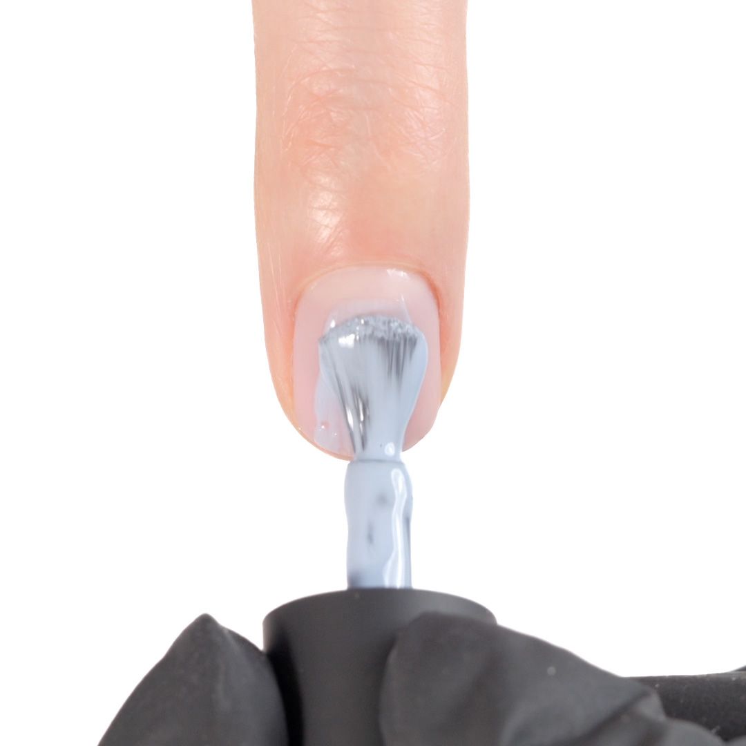 Application of Gel Nail Polish GPC71 Scirocco 