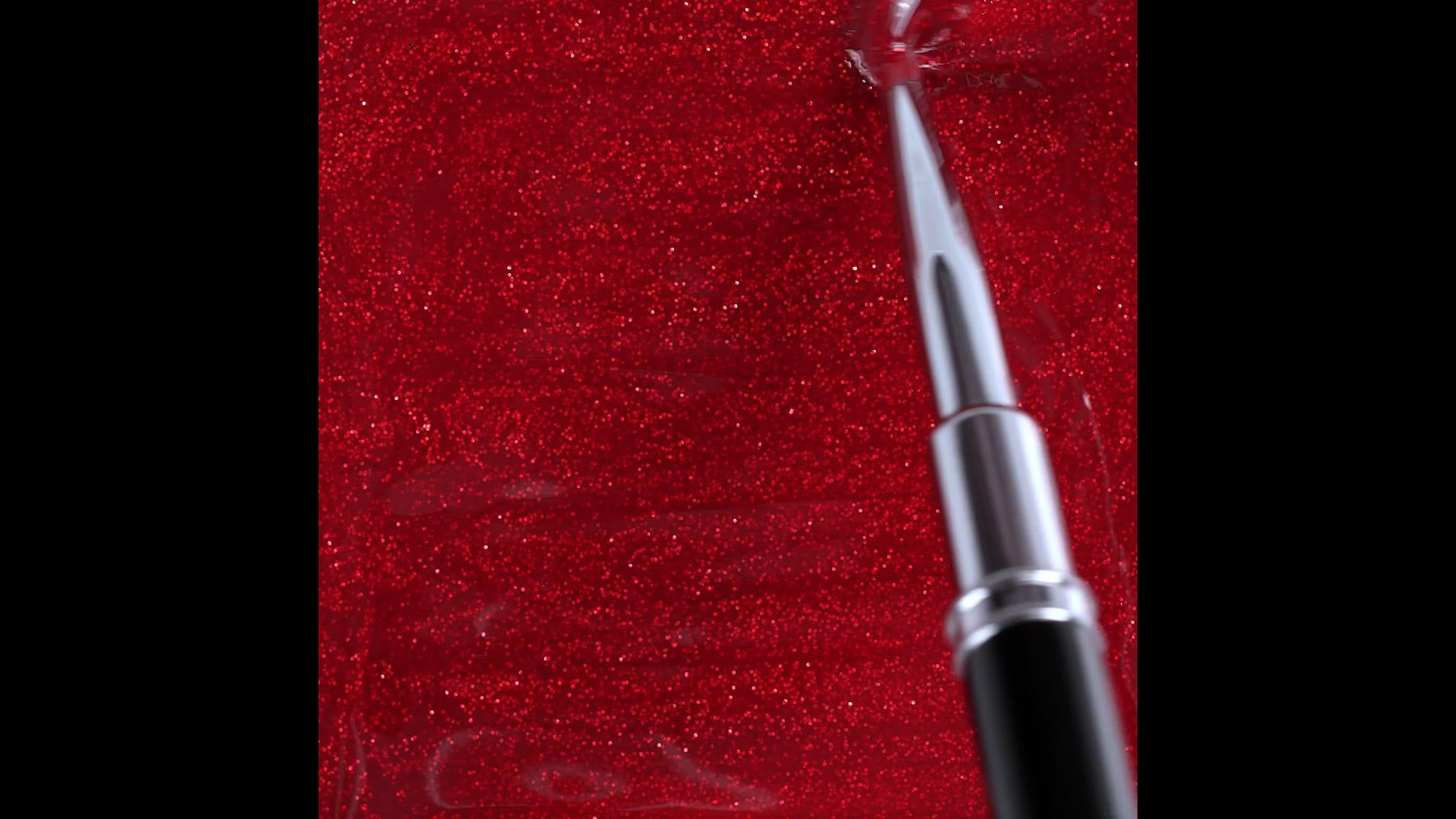 Application of Gel Polish GPG05 Red Glitter