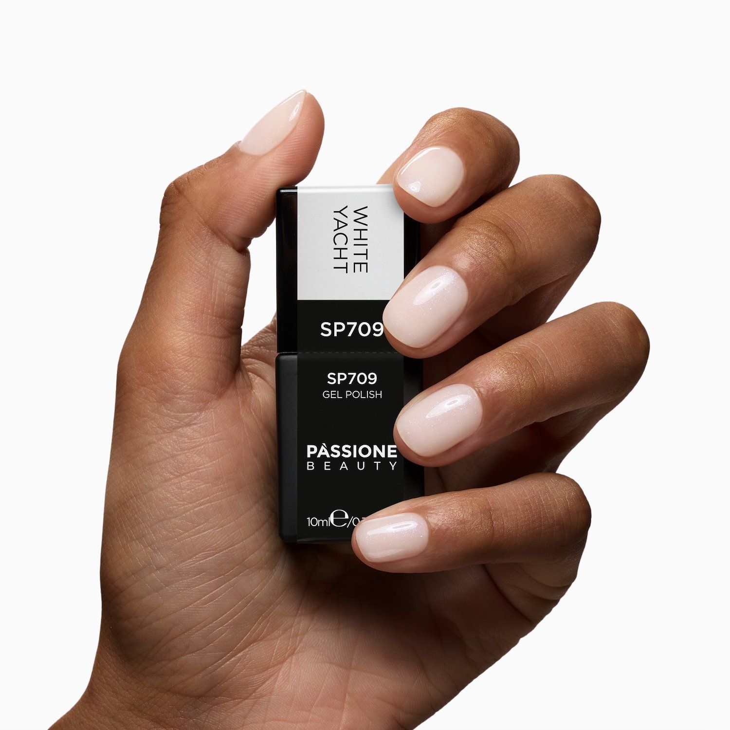 UV Nagellack SP709 White Yacht - Milchig-weißer Semi-Permanent mit Mikro-Glitter - Detail 2