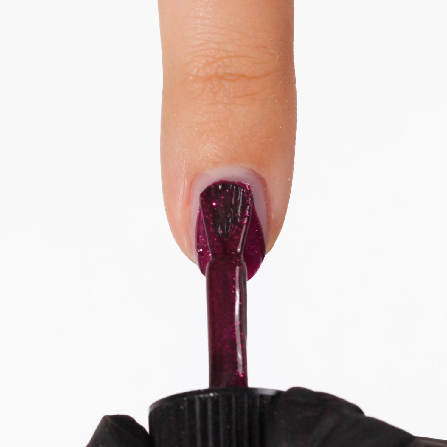 Anwendung von UV-Nagellack SP754 Iridescent Violet
