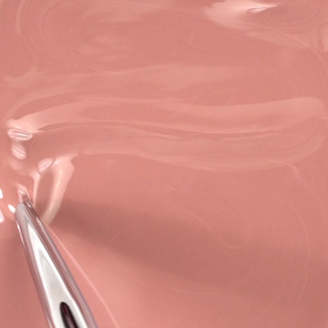 Anwendung von UV Nagellack SNF84 Silk