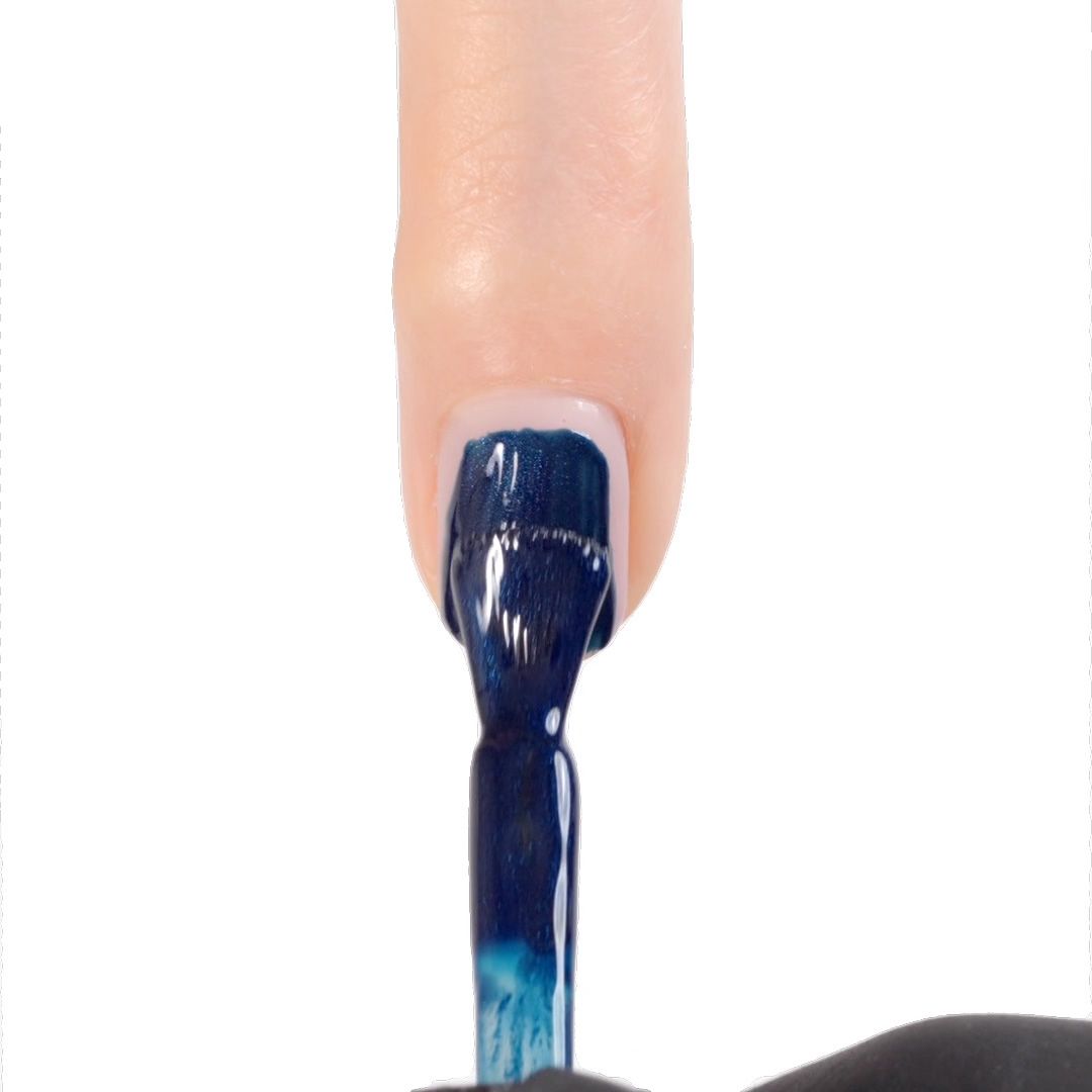 Application of Gel Nail Polish SP561 Blue Dream