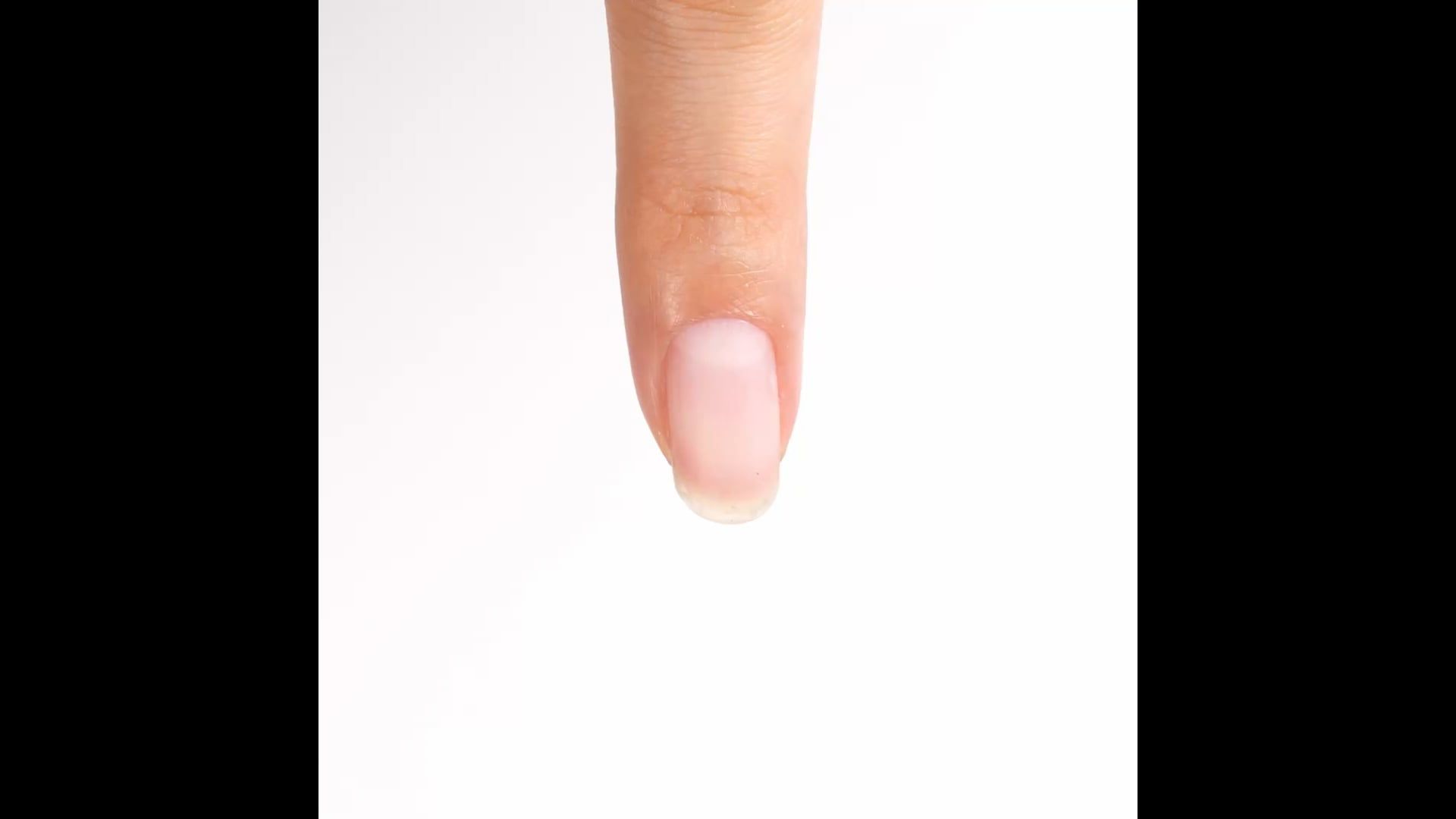 Aplicación de Esmalte Semipermanente Amour HD Color