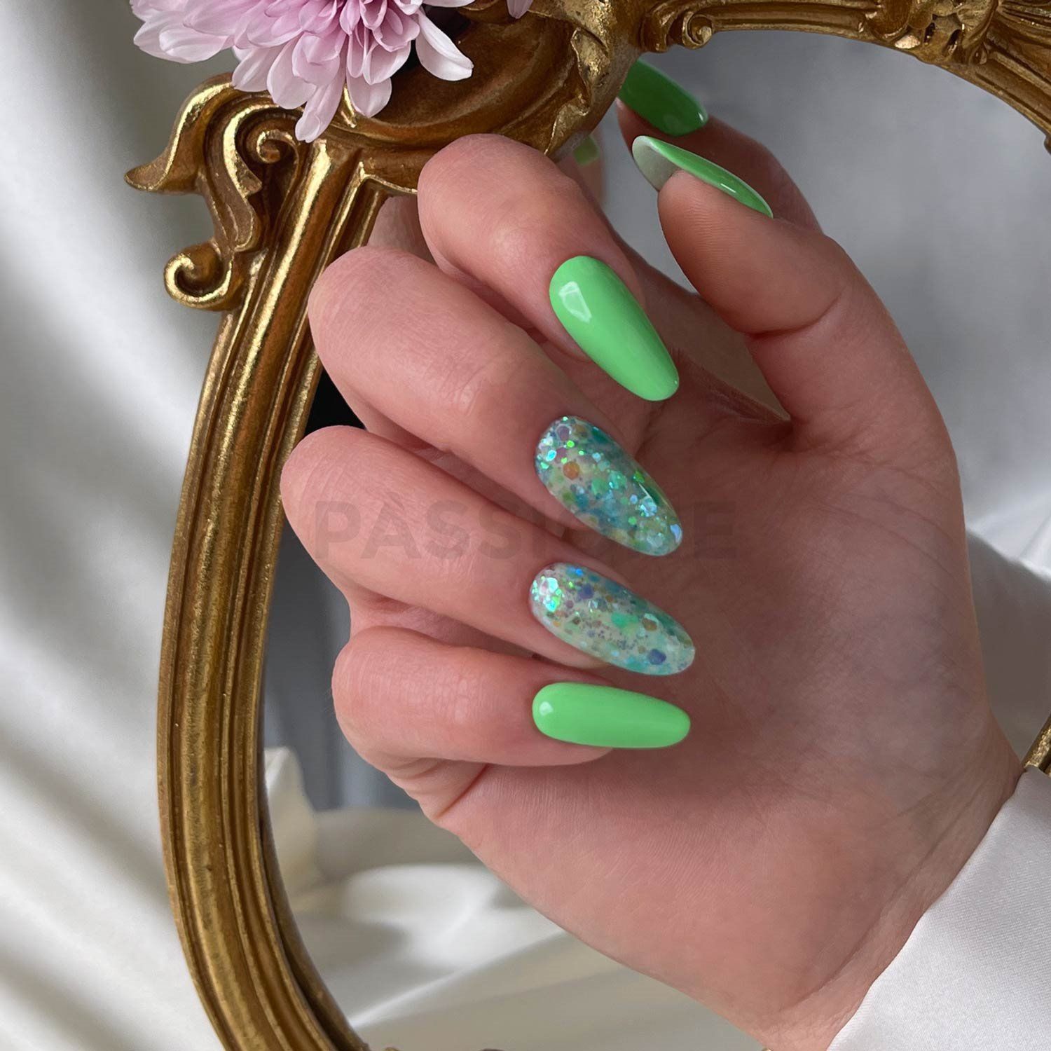 Green Glow Glitter detail
