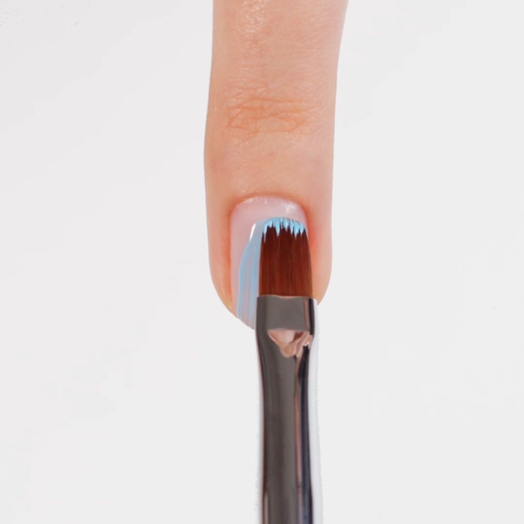 Applicazione di Gel color C167 Aquarius